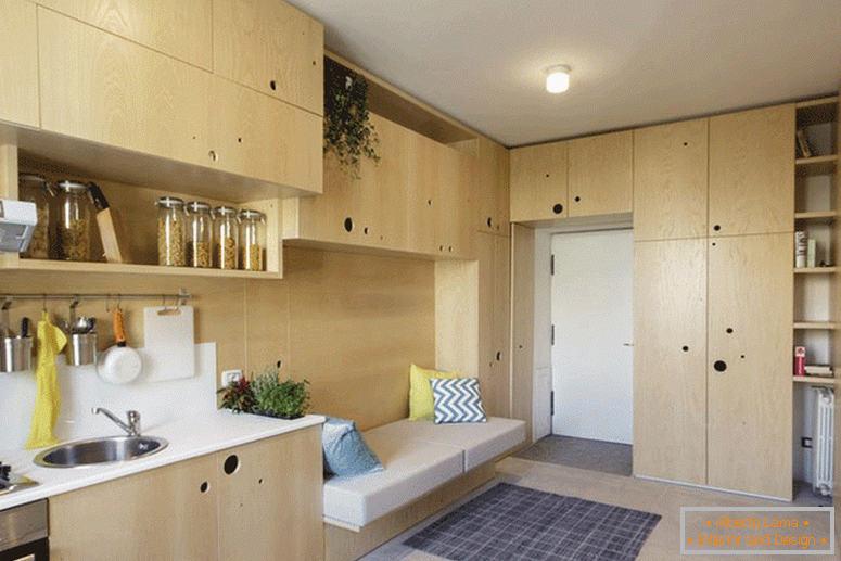 Interiér malého bytu se skladovacími systémy