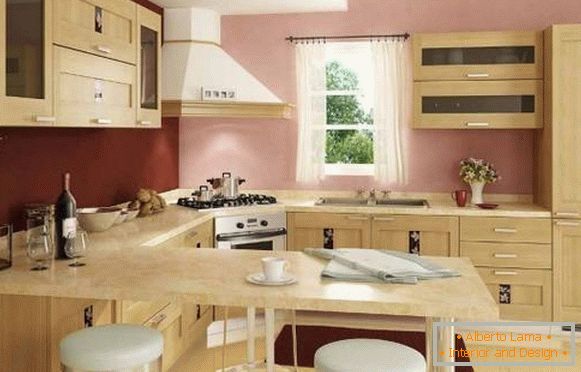 Interiér rohové kuchyně s barem - fotka v béžových a růžových tónech