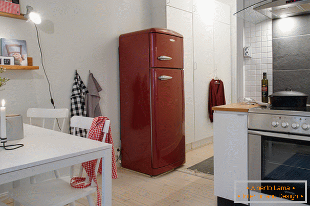Kuchyně malého bytu ve skandinávském stylu