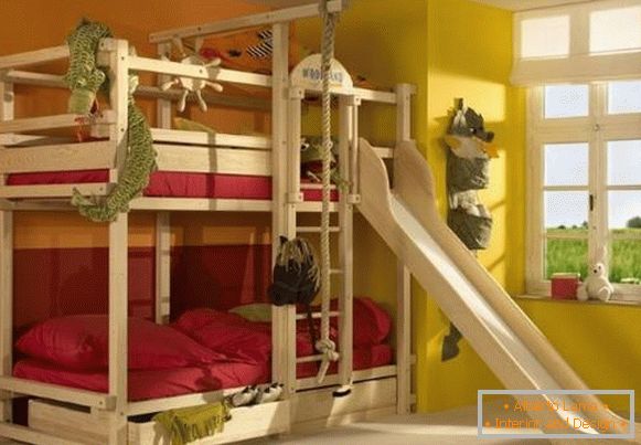 Funkční podkrovní postel pro děti od 3 let