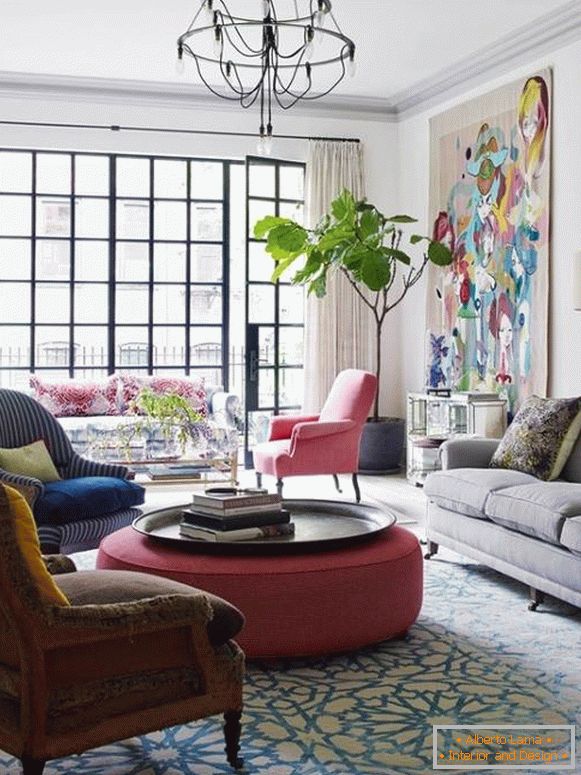 Světlý dekor v designu moderního obývacího pokoje