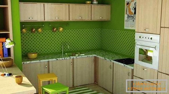 kuchyňská linka v zelené zdi