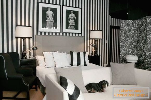 Černá a bílá dekorace a tapety pro ložnici