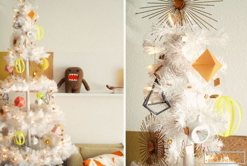 Vánoční strom s papírovými hračky