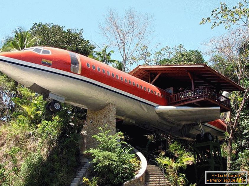Plane Treehouse (Kostarika)