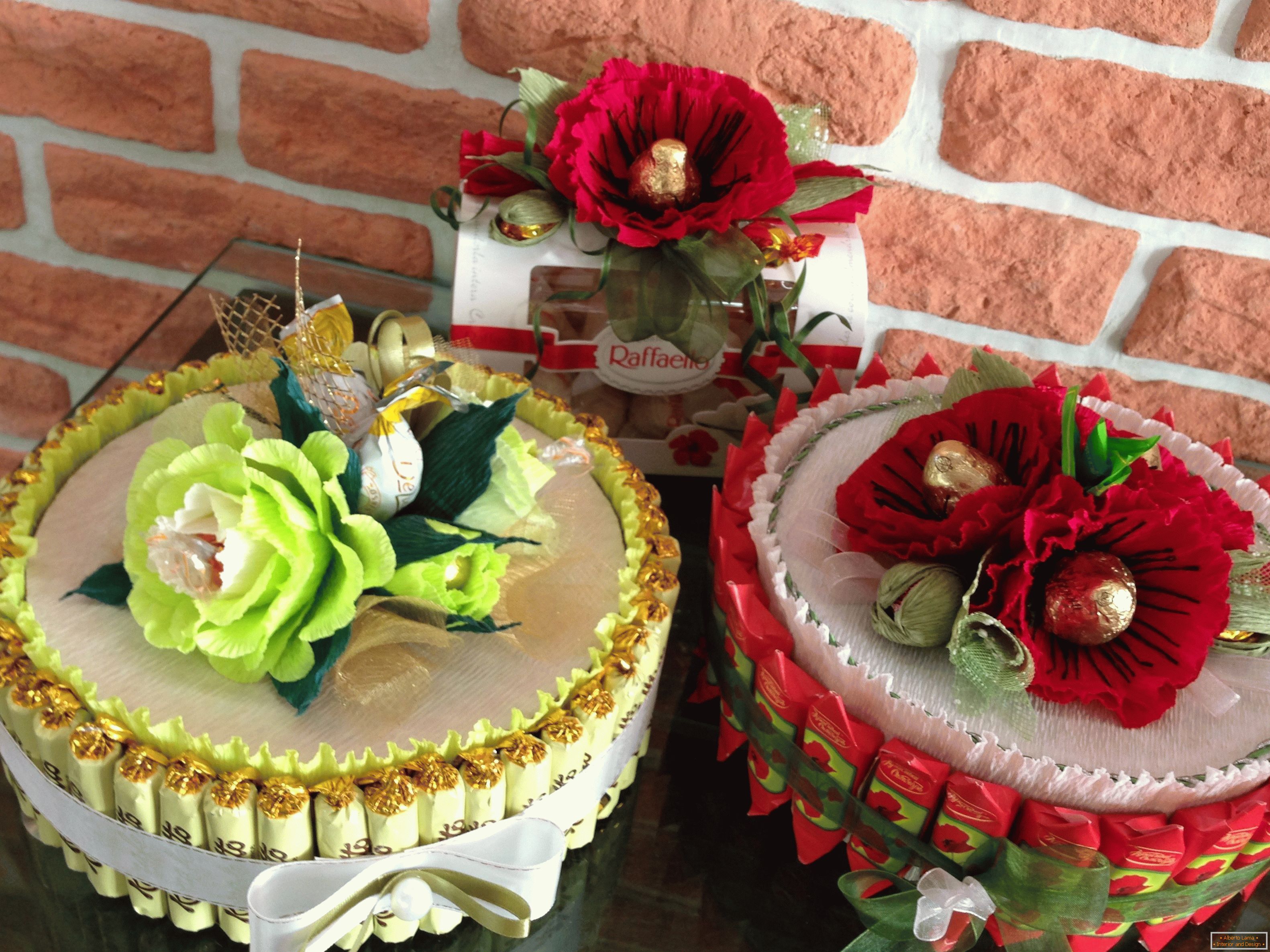 Výroba koláče s květinami