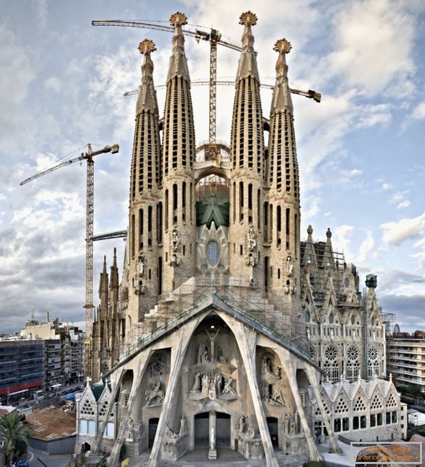 Chrám svaté rodiny (Barcelona, ​​Španělsko)
