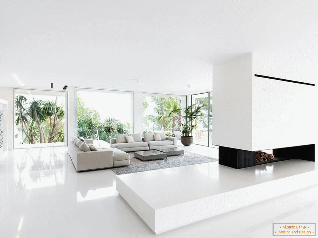 Bílé stěny v interiéru в стиле минимализм