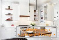 Bílá barva ve vnitřku kuchyně, výhody a nevýhody
