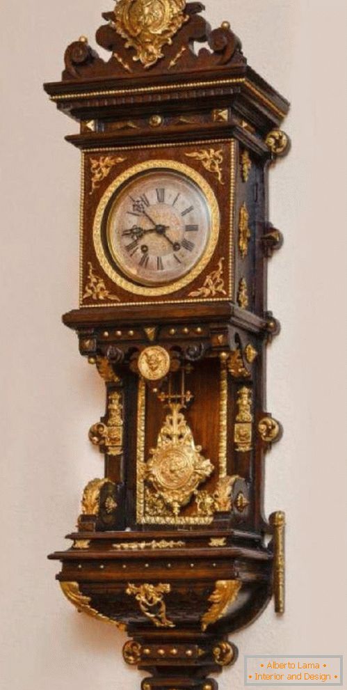 Starožitné nástěnné hodiny, obr. 42