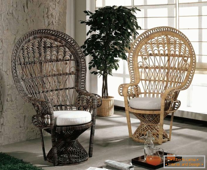 Proutěný nábytek se často používá k dekoraci interiéru v ekologickém stylu.