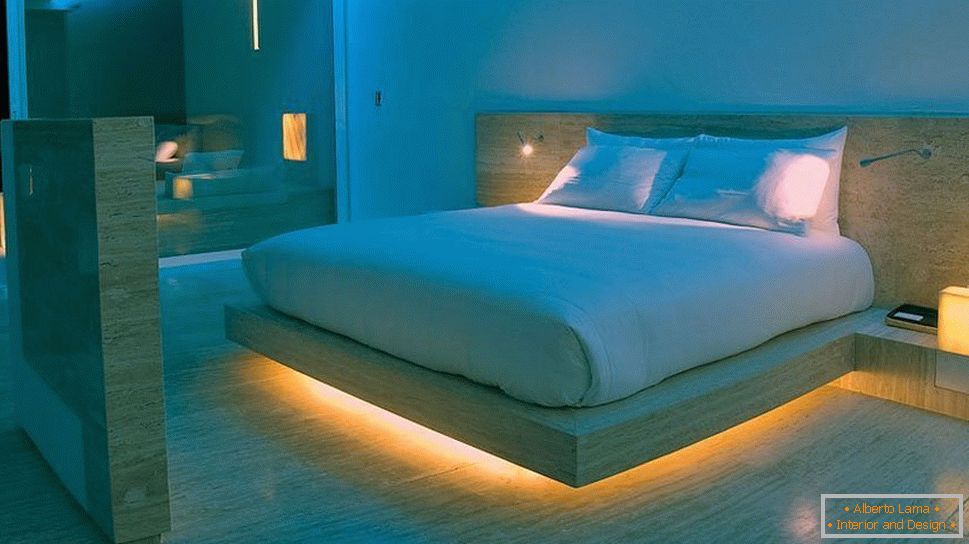 Podsvícená postel