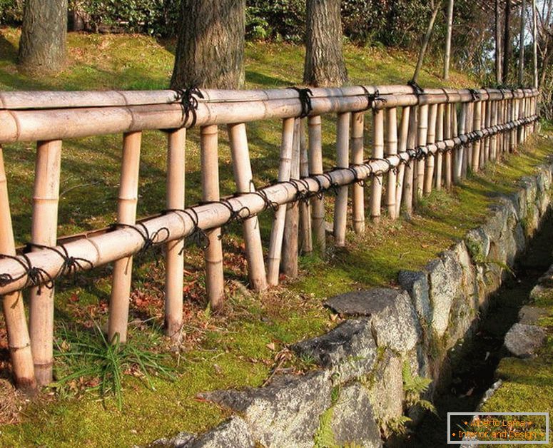 Krásný plot z bambusu