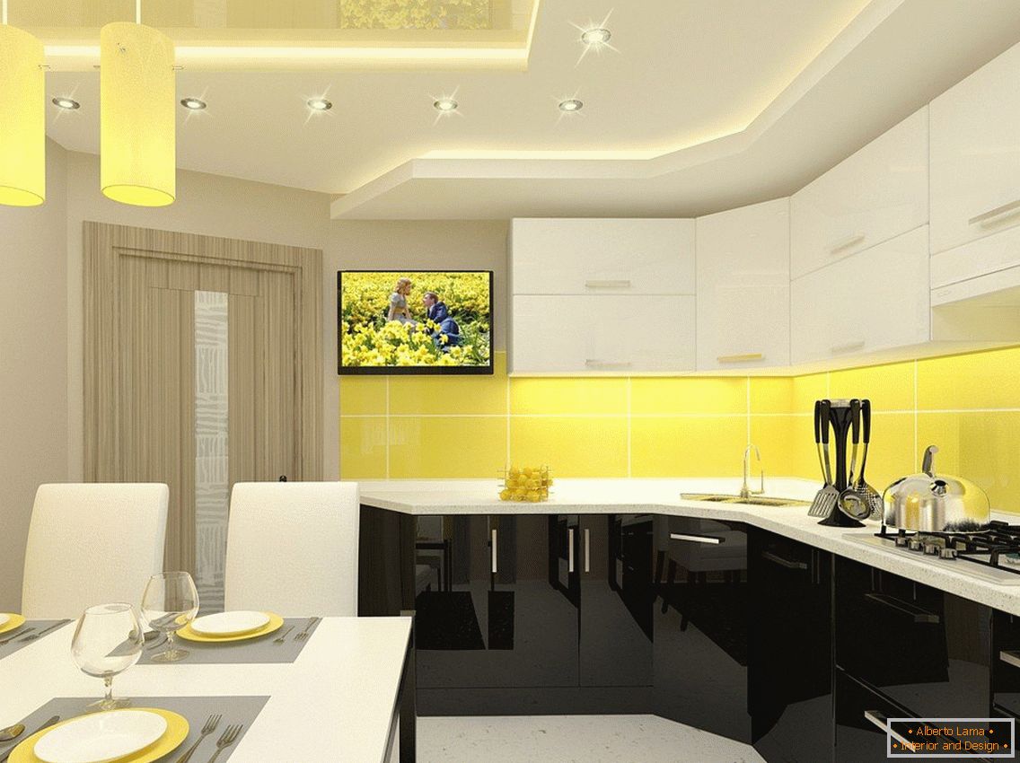Žlutá kuchyně a bílý nábytek