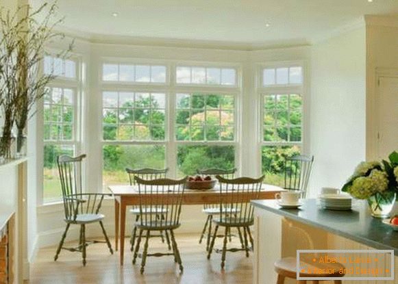 kuchyňský design obývacího pokoje se zámeckým oknem, foto 34