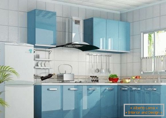 Designová rohová kuchyně v soukromém domě - fotografie v modré barvě