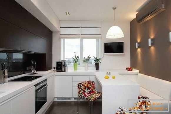 Kuchyně design 10 m2 M v malém bytě na fotografii