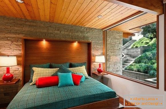 Moderní ložnice v minimalistickém stylu
