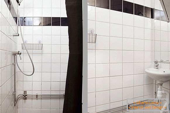 Interiér komfortního sprchového koutu ve Švédsku