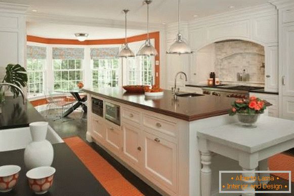 Acker kuchyně v oranžové barvě