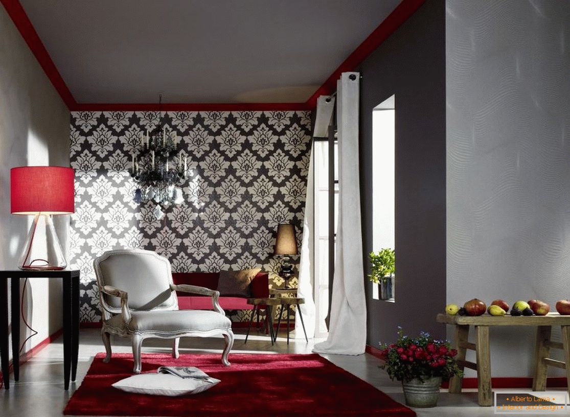 Kombinace různých tapet v designu obývacího pokoje