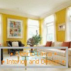 Žlutá obývací pokoj