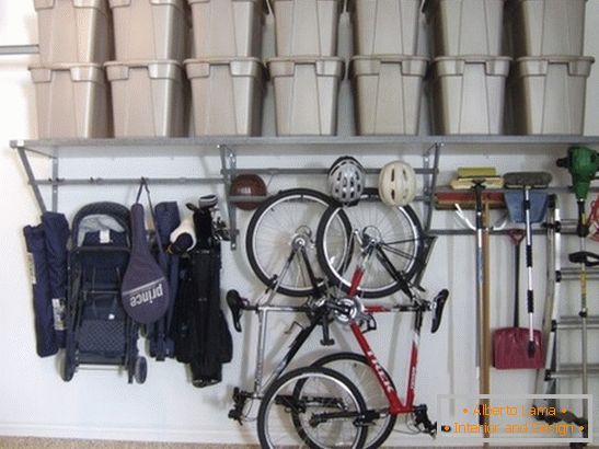 Objednávka v garáži - Правильно организованные инструменты для ремонта и Метод хранения велосипедов и других предметов