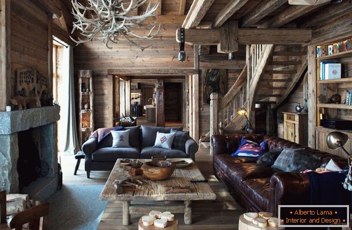 Dřevo v dekoraci v obývacím pokoji