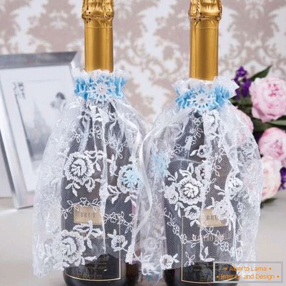 Jak zdobit svatební láhev šampaňského - nápady s vlastními rukama