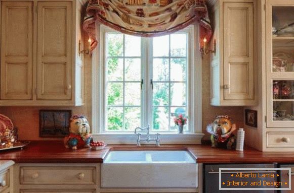 Kuchyňský dekor s vlastními rukama - záclony s fotografiemi