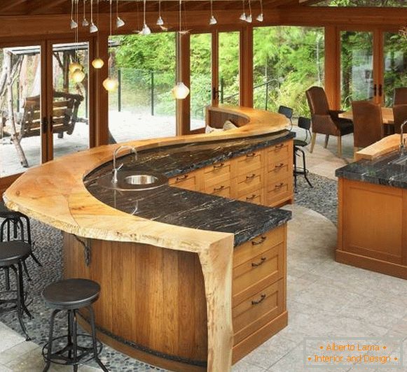 Nelakované dřevo a mramor - design kuchyně 2015