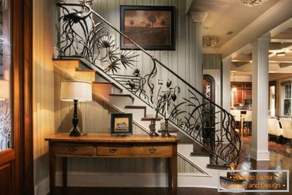 Krásná kovaná zábradlí pro schody v domě - fotografie s nápady