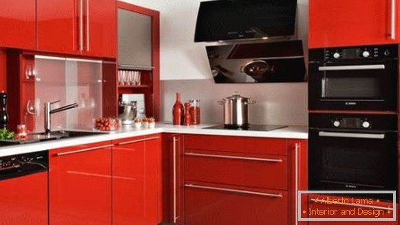 Červená černá kuchyně foto 27