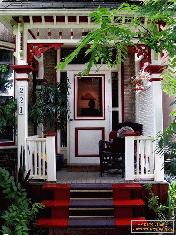 design veranda z dřevěného domu фото