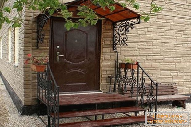 металлическое veranda na dům