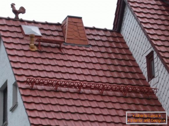 Zařízení střechy z kovové tašky 2