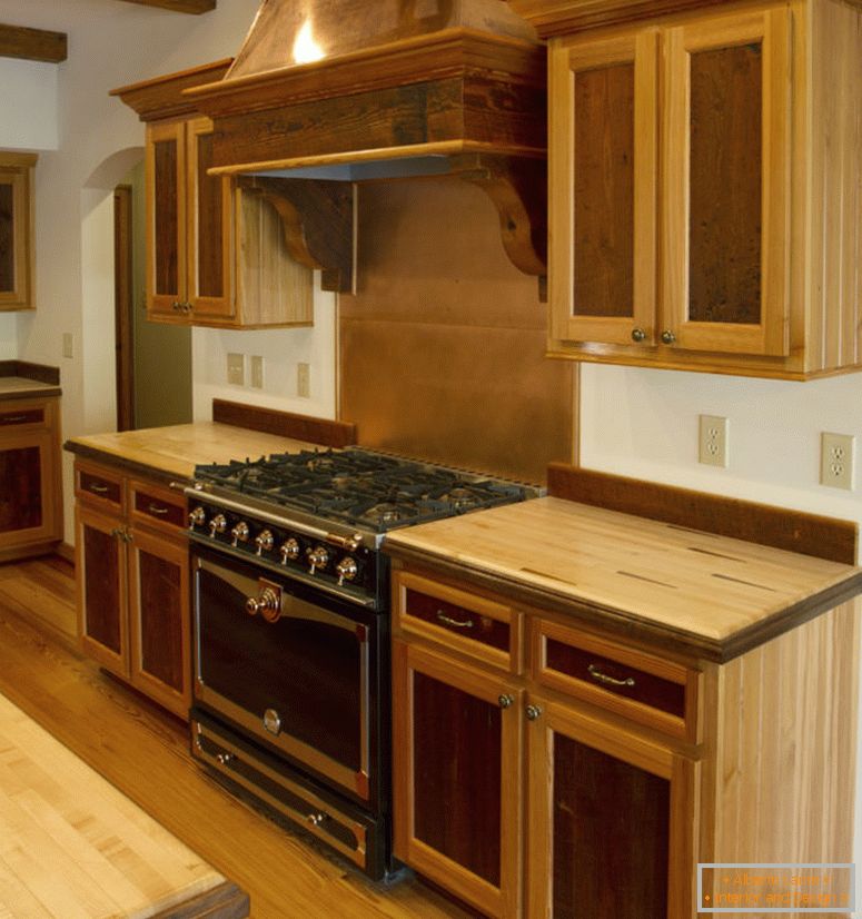 mozaikové-teak-dřevěné-kuchyňské-skříně-design-nápady-pro-malý-prostor-s-futuristické-dřevěné-rozsah-kapuce a úkos-hrana-countertops-style-plus-fascinující-backsplash- as-typy-dřevěné-pro-kuchyň-kabiny