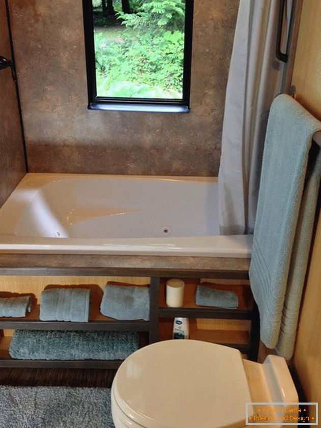 Koupelna v malém japonském domě