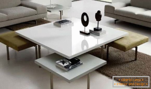 Sada nábytku: stůl a židle