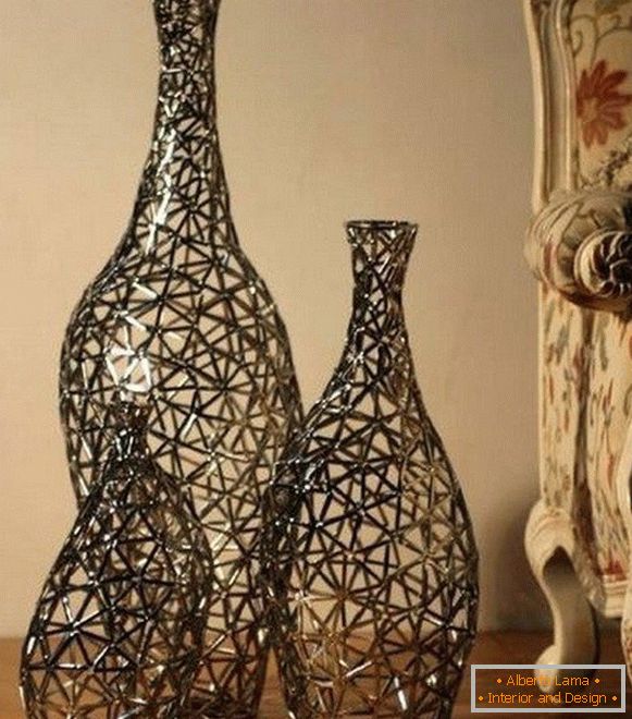 Dekorativní proutěné vázy