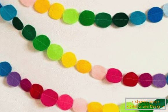 Novoroční hračky z barevného papíru s vlastními rukama, foto 39