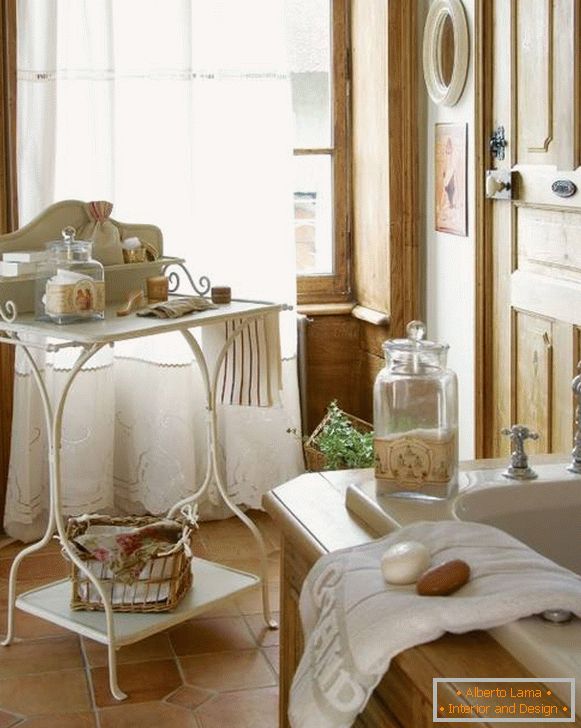 Dekor a doplňky pro koupelnu ve stylu Provence