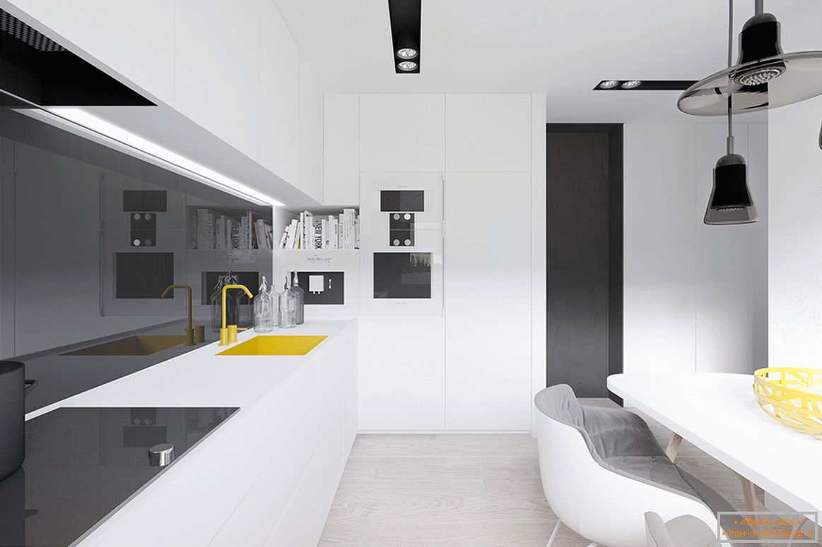 Žluté akcenty v interiéru černobílá kuchyně