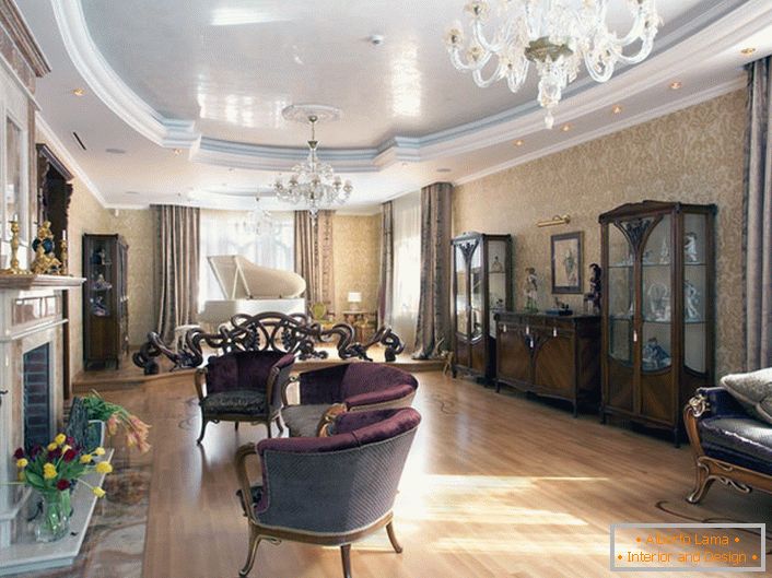 Stylové řešení pro uspořádání interiéru obývacího pokoje ve stylu romantismu.