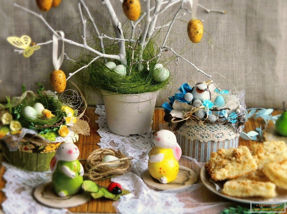 Velikonoční zajíc na stole