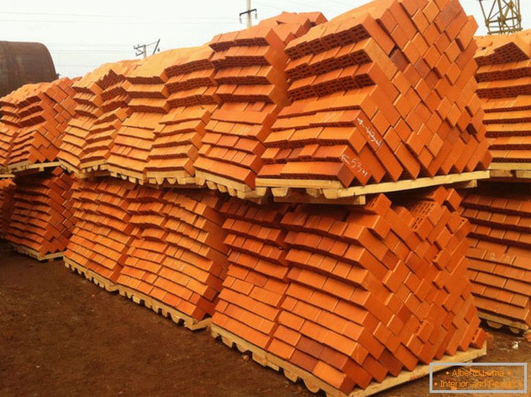 Hustota cihel - tabulky, výpočetní vzorec, popis a příklady