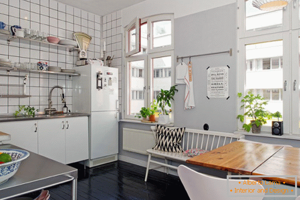 Kuchyně malého bytu ve Stockholmu
