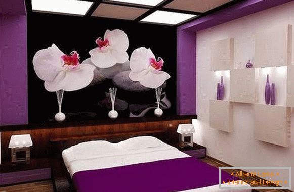 Jasné fialové barvy a tapety v designu ložnice