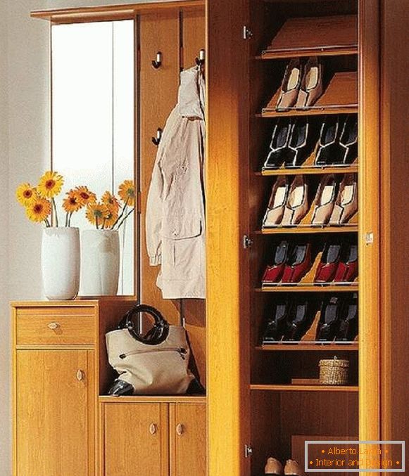 skříňka na boty v chodbě, foto 39