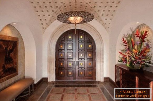 Dveře a vchodové dveře v marockém stylu